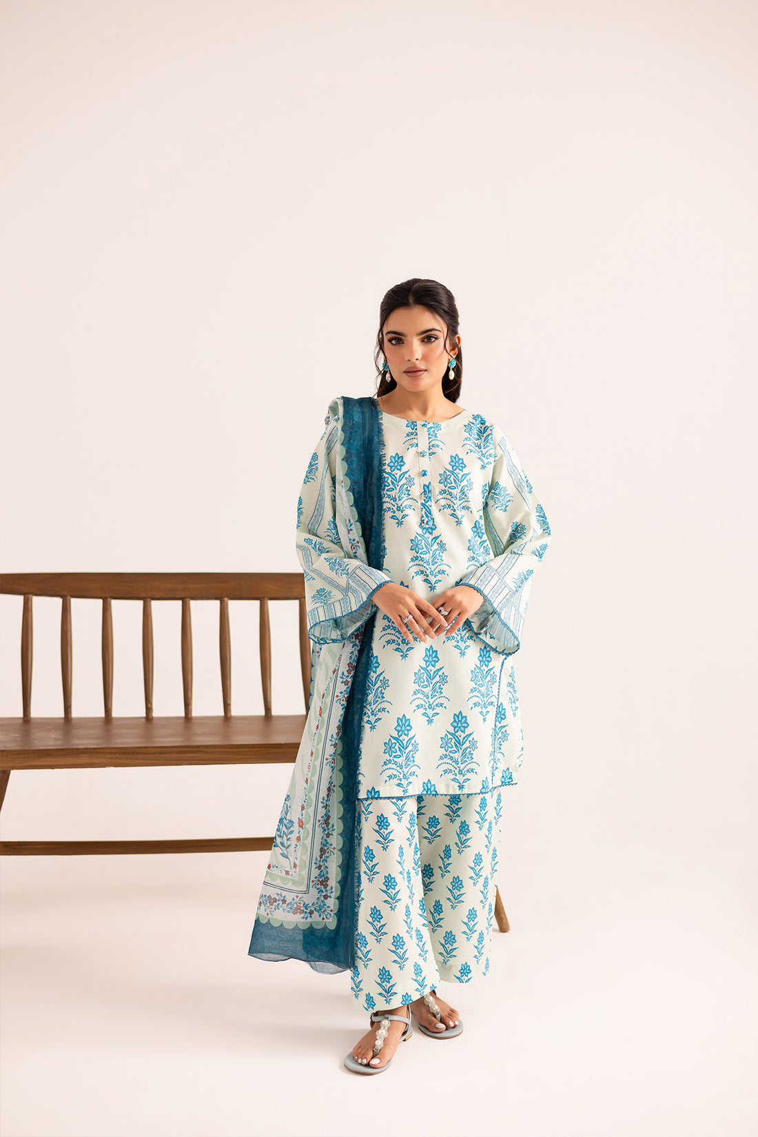 Neutral luxe soft-tone suit collection SS-005