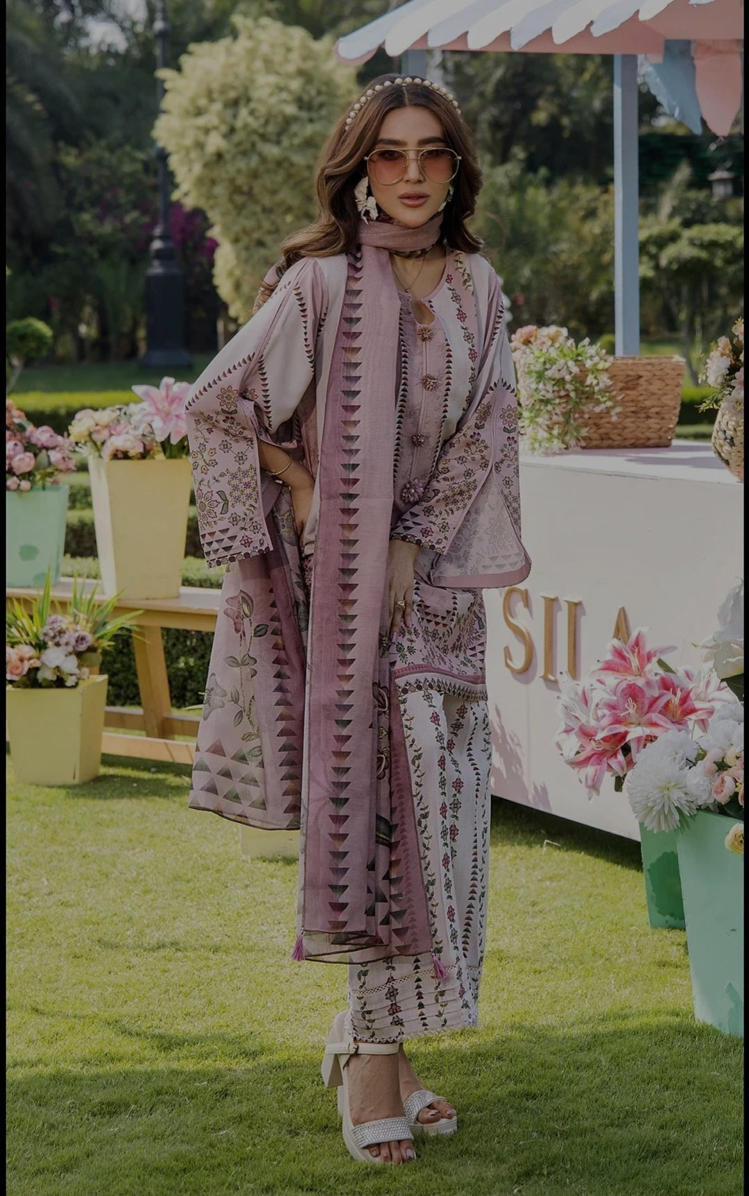 Zunaira Kurta Set With Dupatta SS-023