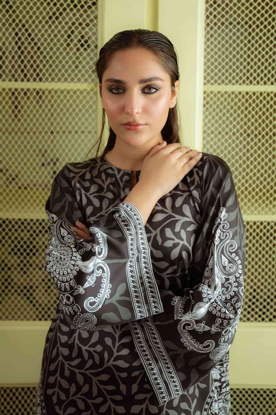 Black & Grey Printed Kurta with Wide-Leg Pants – Elegant Ethnic Wear CS-67